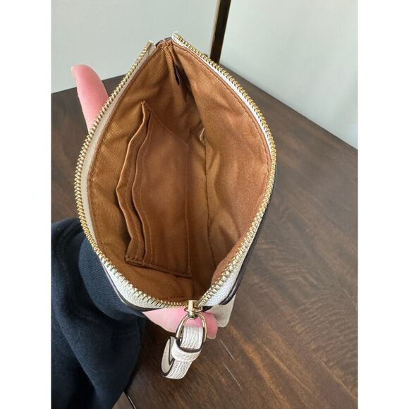 Coach Corner Zip Waller Gold/Chalk (off white/cream) EUC - Picture 7 of 8